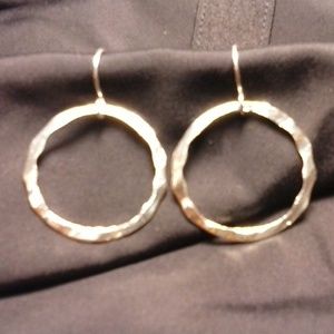NWT Silver plated hoop earrings wavy Ste Silv Wire